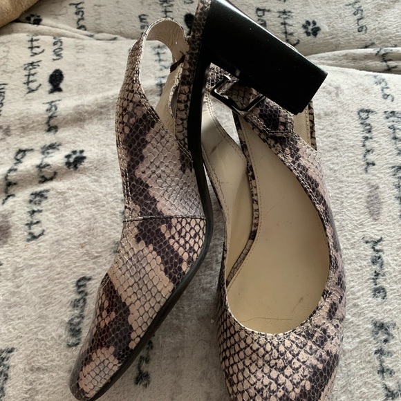 Franco Sarto snake print Slingback heels size 8 - Picture 13 of 14